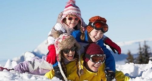 Gafas de sol en la nieve, beneficios y ventajas