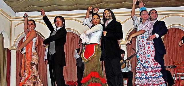 Vive las tres disciplinas del flamenco: El baile, el cante y la guitarra