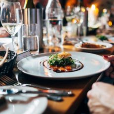5 ideas para tus cenas de Navidad con amigos
